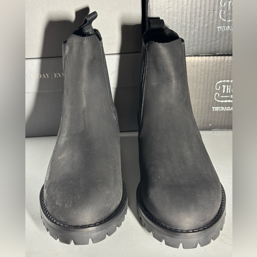 Thursday Boot Company Women’s Matte Black Leather Legend Boots, size 9 wide